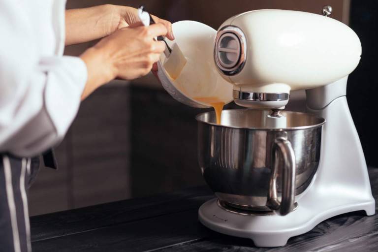 Comment utiliser un robot pâtissier ?