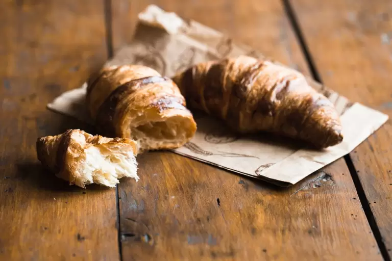 Pâte levée feuilletée ou pâte à croissant
