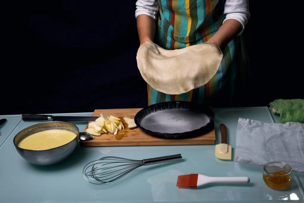 Illustration du terme « Moule à tarte ou Tourtière »